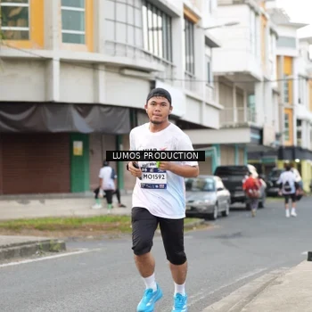 Runner Photo 7998742