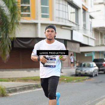 Runner Photo 7998754