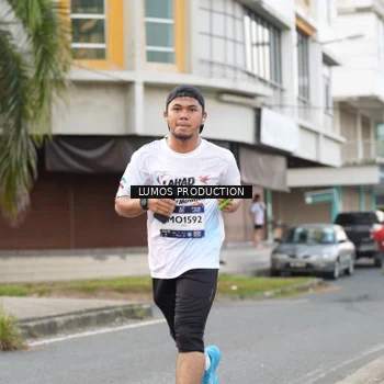 Runner Photo 7998756