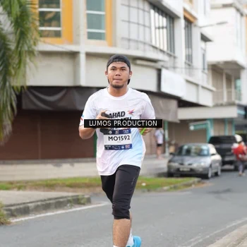 Runner Photo 7998758