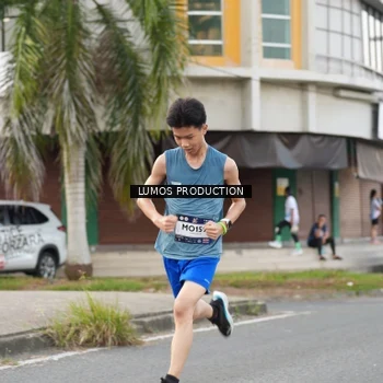 Runner Photo 7998759