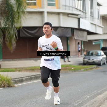 Runner Photo 7998767