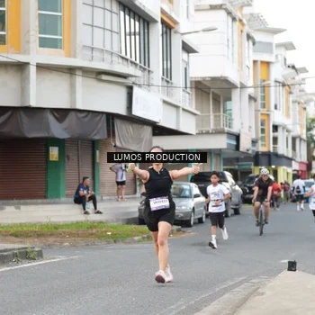 Runner Photo 7998781