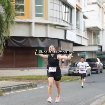 Runner Photo 7998790