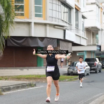 Runner Photo 7998794