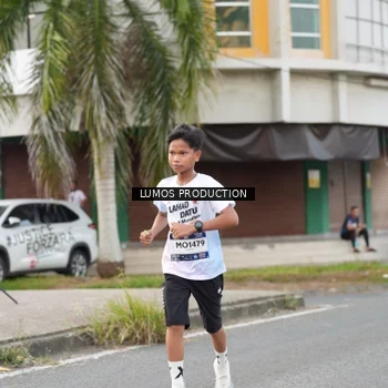 Runner Photo 7998820