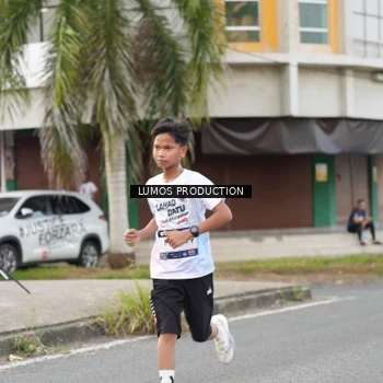Runner Photo 7998822