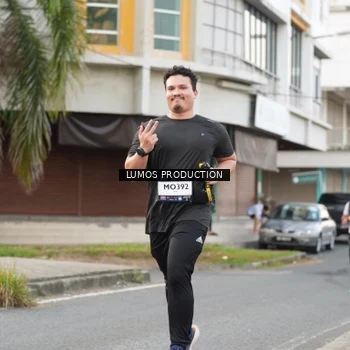 Runner Photo 7998836