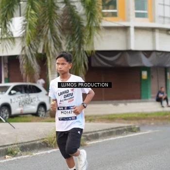 Runner Photo 7998839