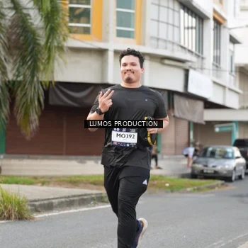 Runner Photo 7998841