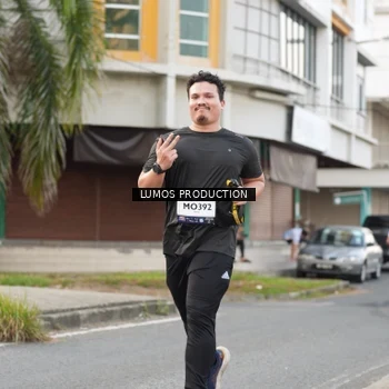 Runner Photo 7998844