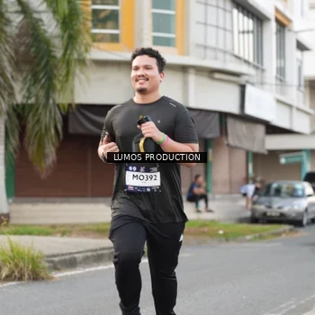Runner Photo 7998845