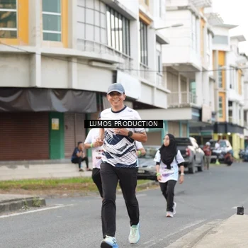 Runner Photo 7998851