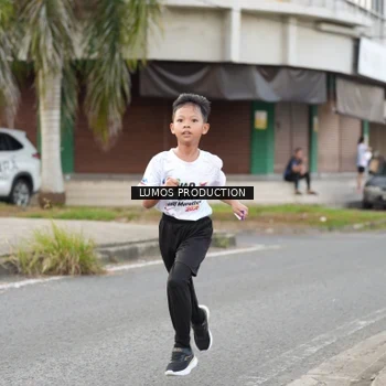 Runner Photo 7998874
