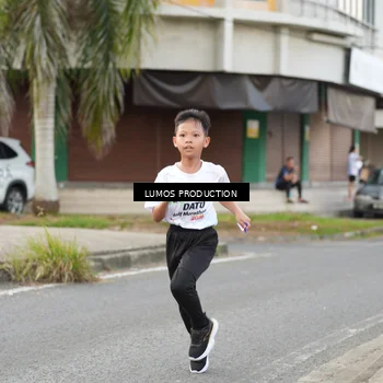 Runner Photo 7998875