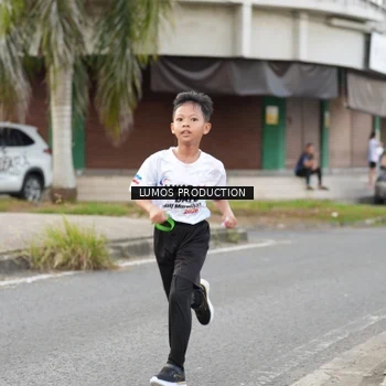 Runner Photo 7998881