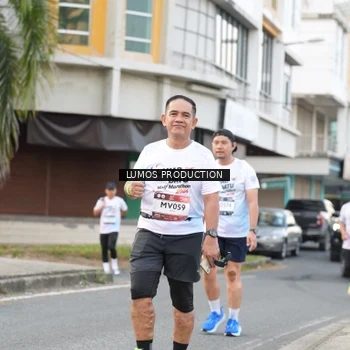 Runner Photo 7998992