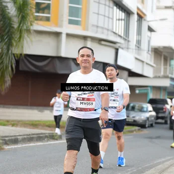 Runner Photo 7998997