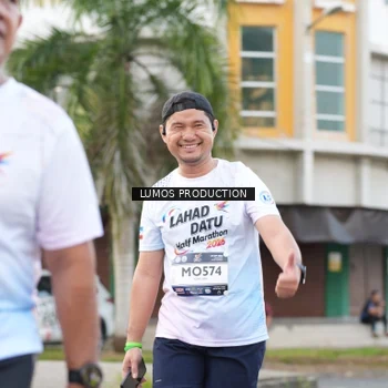 Runner Photo 7999002