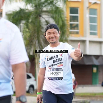 Runner Photo 7999009