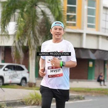 Runner Photo 7999013