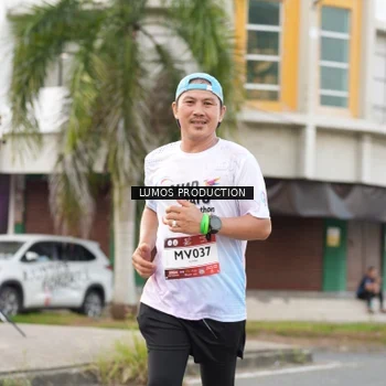 Runner Photo 7999014