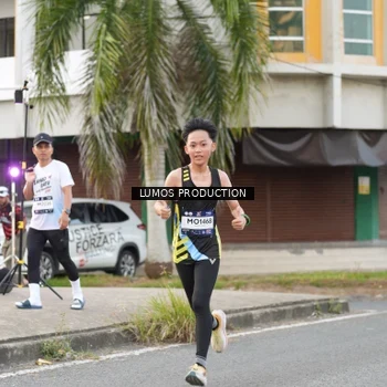 Runner Photo 7999023