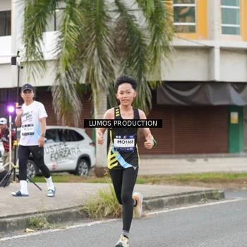 Runner Photo 7999025