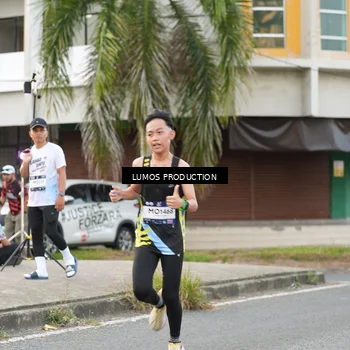 Runner Photo 7999031