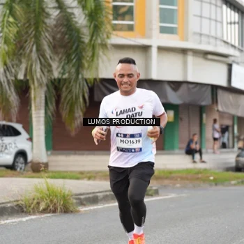 Runner Photo 7999032