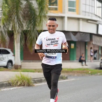 Runner Photo 7999033