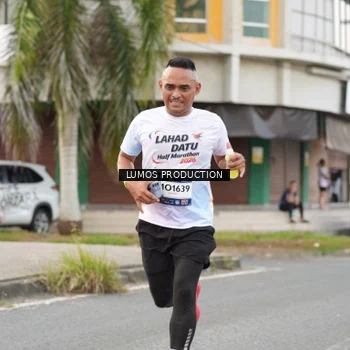 Runner Photo 7999034