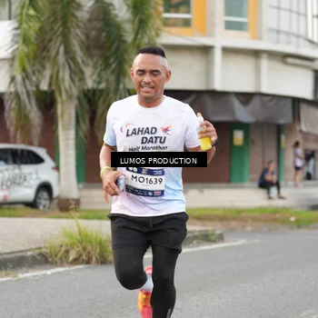 Runner Photo 7999040