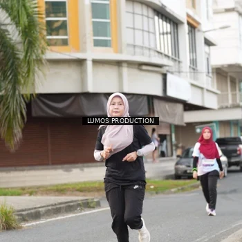 Runner Photo 7999048
