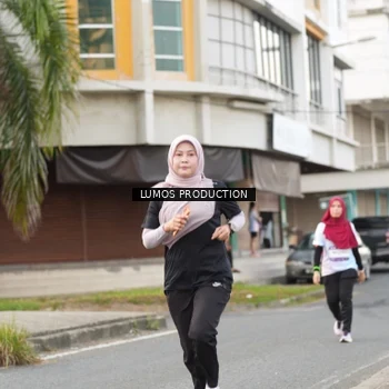 Runner Photo 7999053