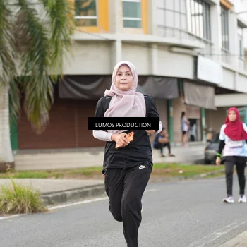 Runner Photo 7999055