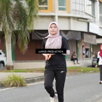 Runner Photo 7999059