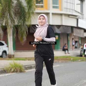 Runner Photo 7999062