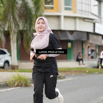Runner Photo 7999071