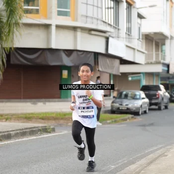 Runner Photo 7999096