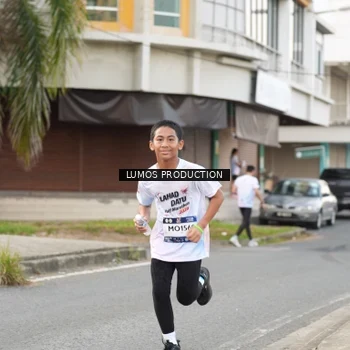 Runner Photo 7999105