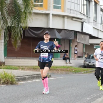 Runner Photo 7999119