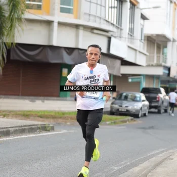 Runner Photo 7999134