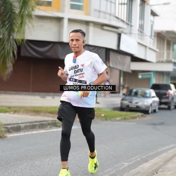Runner Photo 7999142