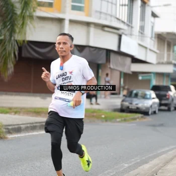 Runner Photo 7999146