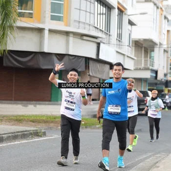 Runner Photo 7999154