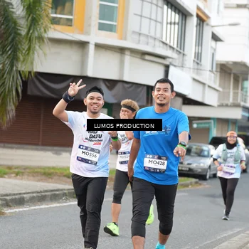 Runner Photo 7999161