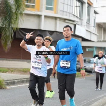 Runner Photo 7999162