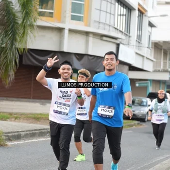 Runner Photo 7999163
