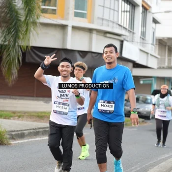 Runner Photo 7999166